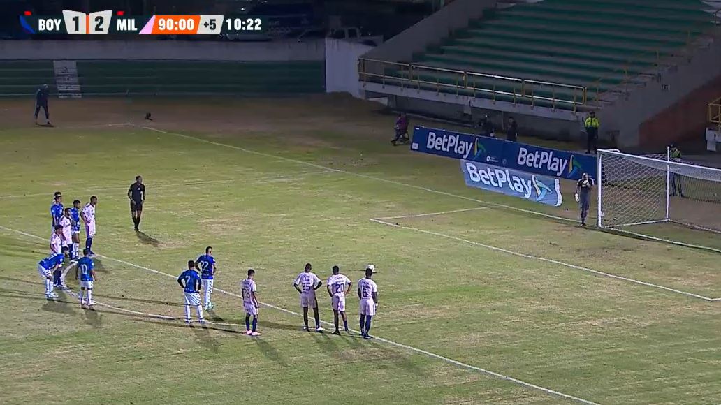 👀Rendez-vous directement en tribunes avec douze yards dans le dernier instant des arrêts de jeu ! Les millionnaires de Cigao 1-2 n'ont aucune chance de gagner