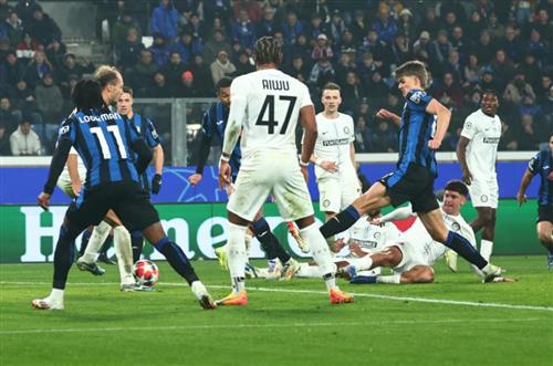 Atalante contre Sturm Graz