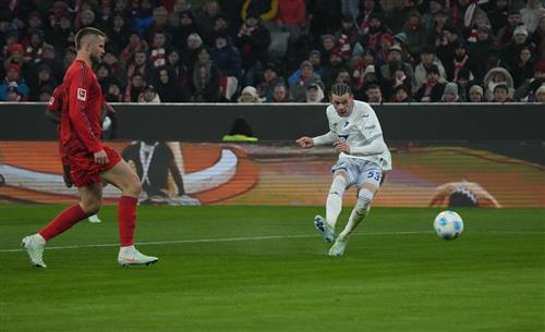Kiel Holstein contre TSG Hoffenheim