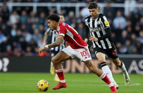 Nottingham Forest contre Newcastle United