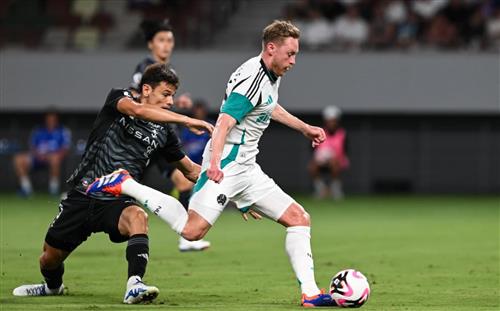 Yokohama Marinos contre Newcastle United