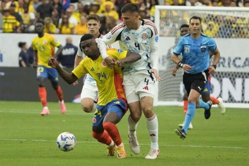 Colombie contre Costa Rica