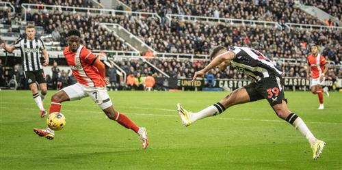 Newcastle United contre Luton Town