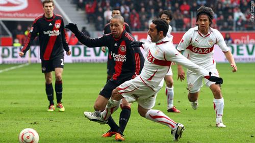 B. Leverkusen contre Stuttgart