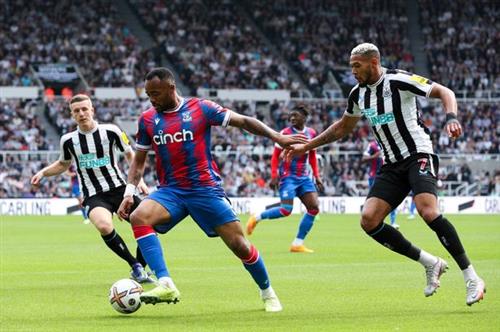 Newcastle contre Crystal Palace