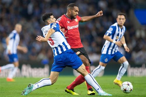 B. Leverkusen contre Porto