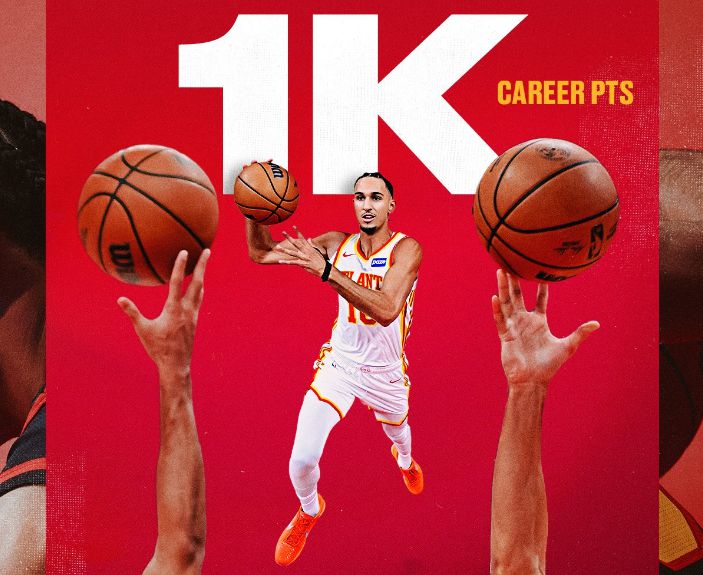 Félicitations! Risa Shay devient la quatrième plus jeune joueuse de l'histoire des Hawks à marquer 1 000 points.