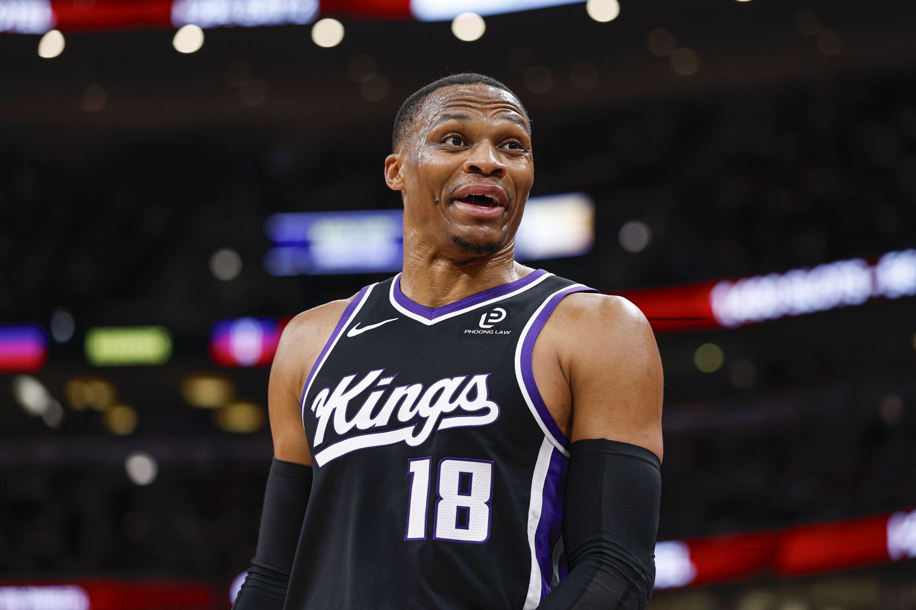 Mauvais contrôle du ballon ! Les réservistes de Westbrook ont réalisé 0 tir sur 5 de l'extérieur dans la mi-temps et envoyé 6 passes décisives.